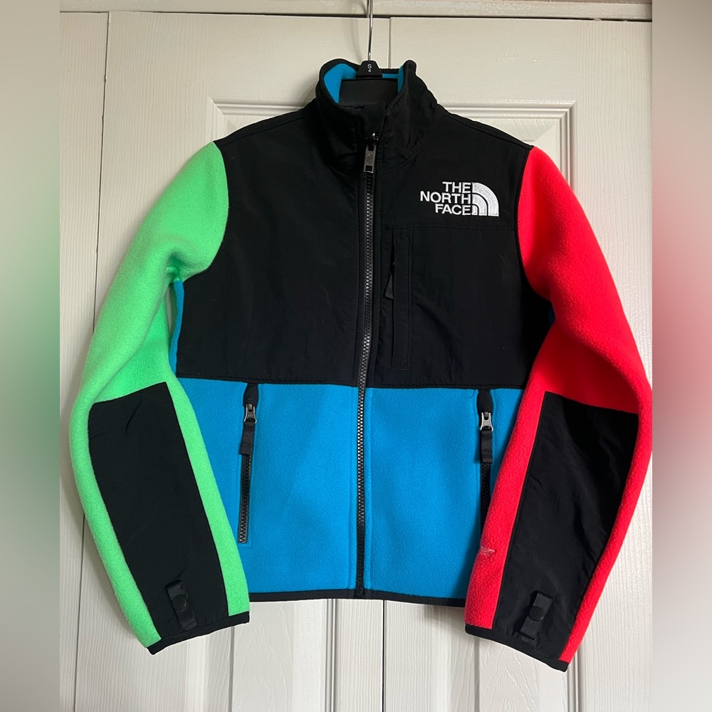 NWOT The North Face Kids Unisex Denali color block fleece jacket size S